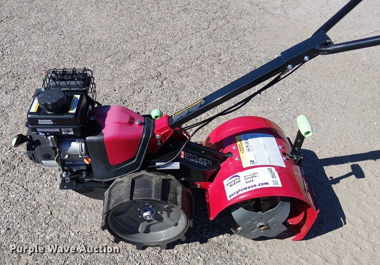 image for item DU3543 Earthquake 31285 rear tine tiller