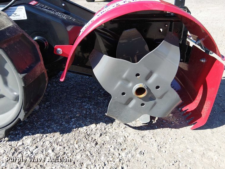 image for item DU3543 Earthquake 31285 rear tine tiller