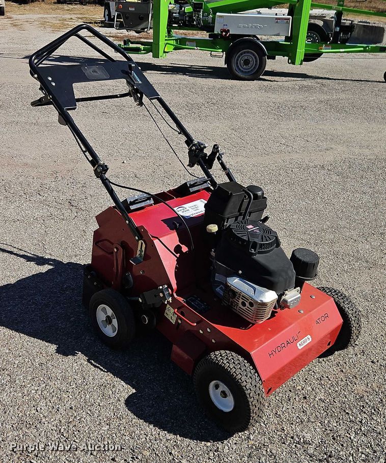 image for item DU3546 Toro 33515 aerator