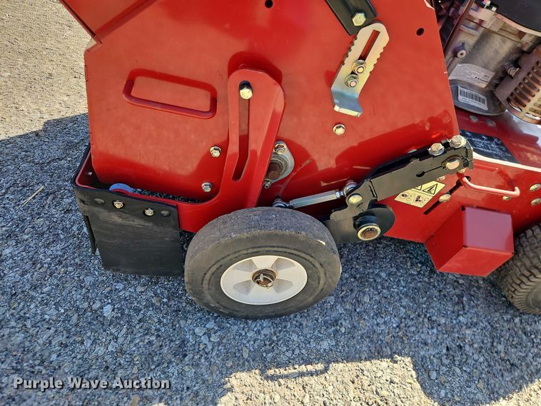 image for item DU3546 Toro 33515 aerator