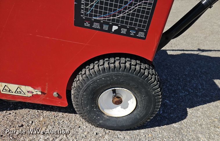 image for item DU3547 Toro 33510 seeder