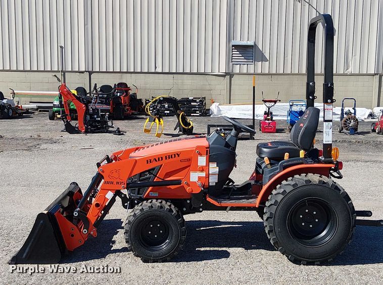 image for item DU3573 Bad Boy 1025H1 MFWD tractor