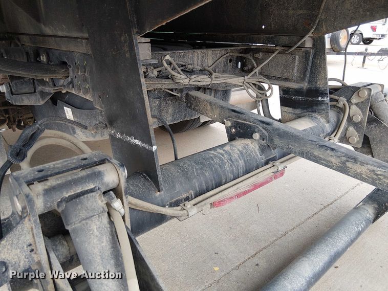 image for item DU3588 Tommy Gate end gate lift