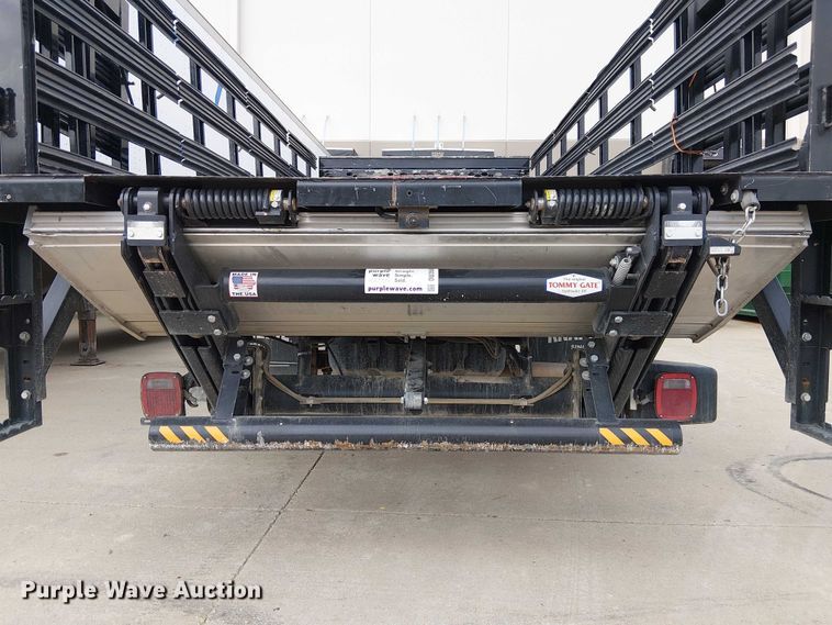 image for item DU3588 Tommy Gate end gate lift