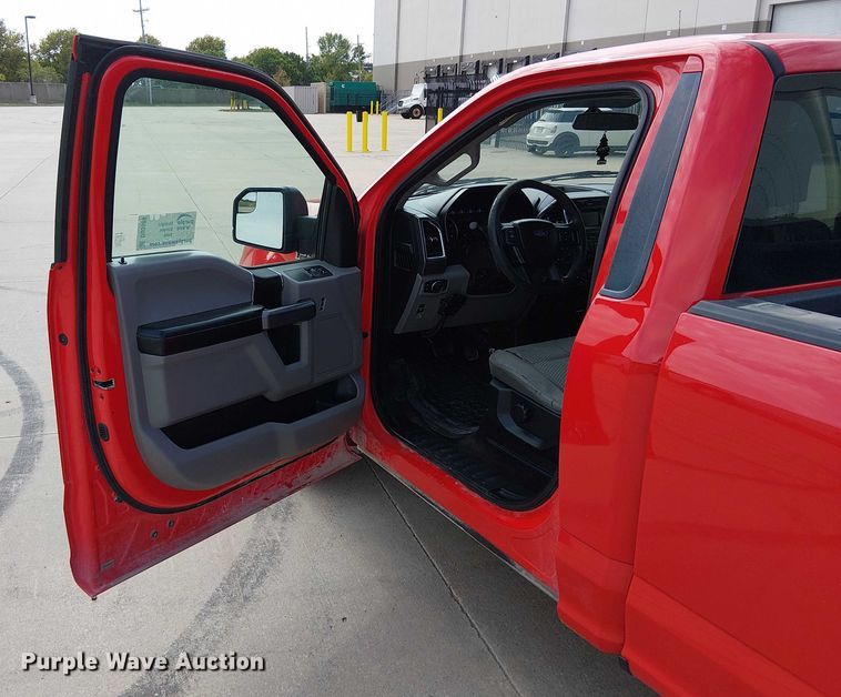 image for item DU3589 2017 Ford F150 XLT pickup truck