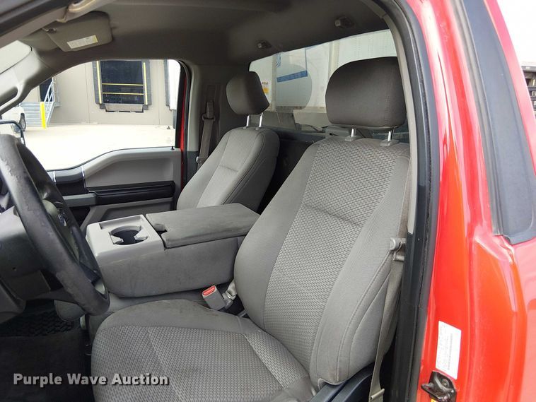 image for item DU3589 2017 Ford F150 XLT pickup truck