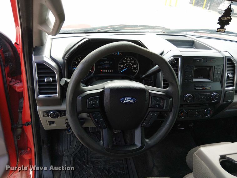 image for item DU3589 2017 Ford F150 XLT pickup truck