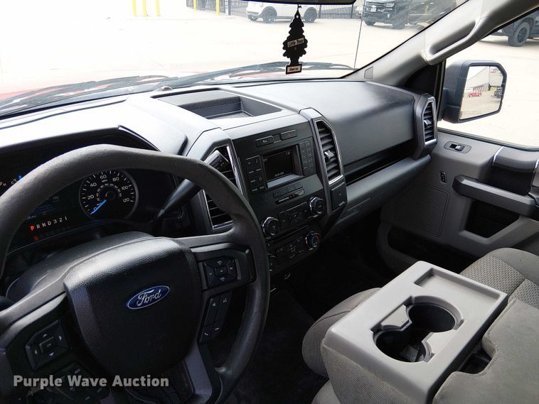 image for item DU3589 2017 Ford F150 XLT pickup truck