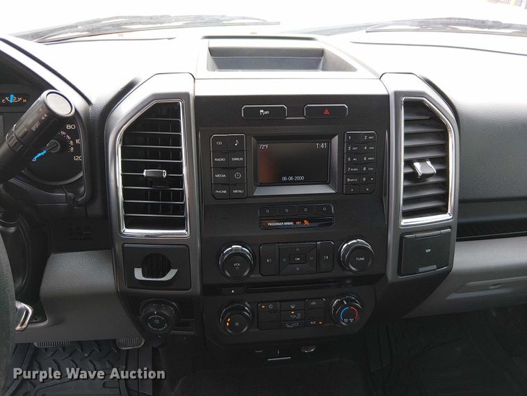 image for item DU3589 2017 Ford F150 XLT pickup truck