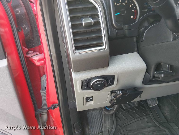 image for item DU3589 2017 Ford F150 XLT pickup truck