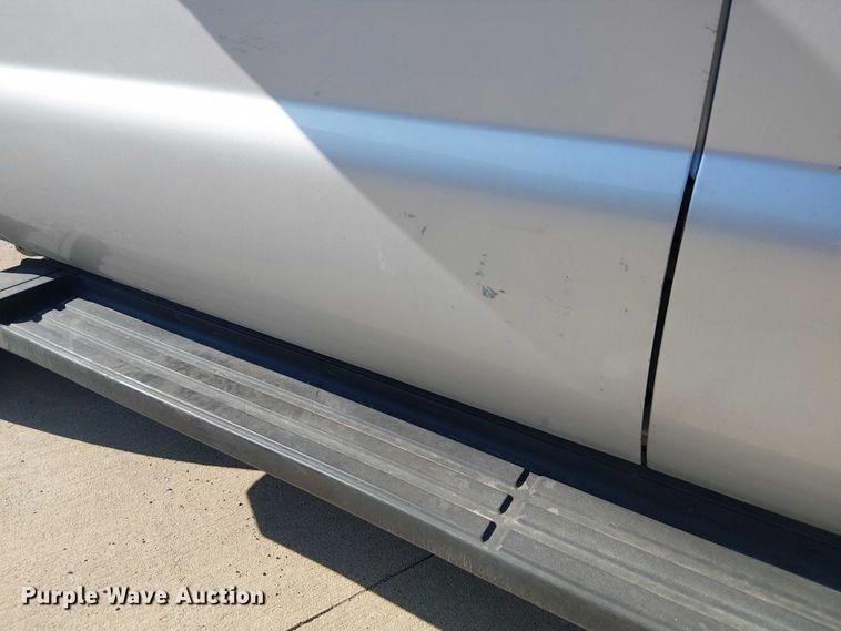 image for item DU3593 2014 Ford F350 Super Duty flatbed pickup truck