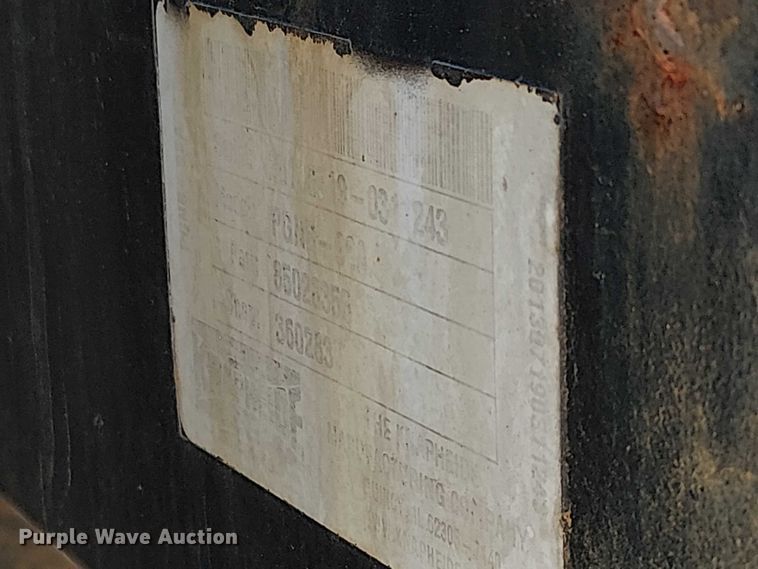 image for item DU3593 2014 Ford F350 Super Duty flatbed pickup truck