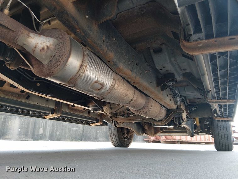 image for item DU3593 2014 Ford F350 Super Duty flatbed pickup truck