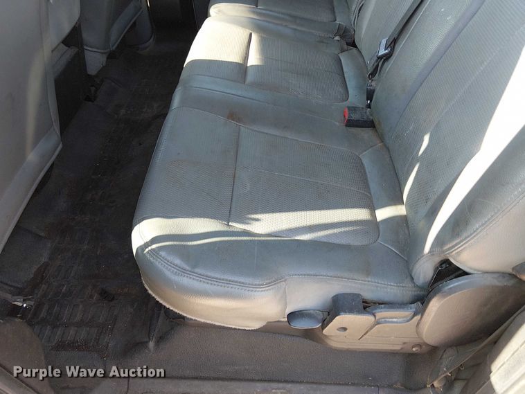 image for item DU3593 2014 Ford F350 Super Duty flatbed pickup truck