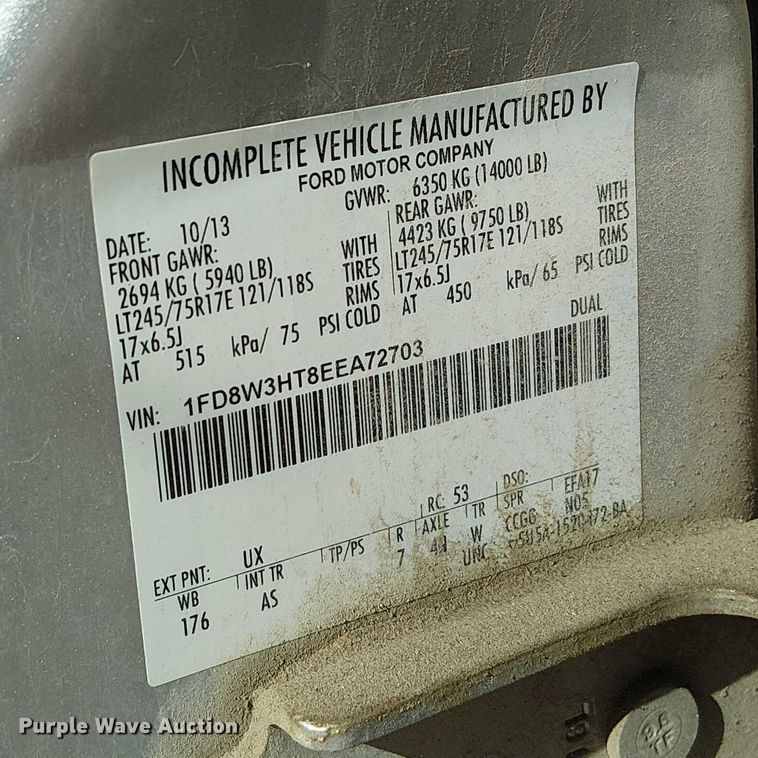 image for item DU3593 2014 Ford F350 Super Duty flatbed pickup truck