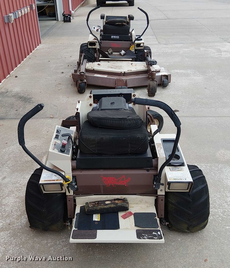 image for item DU3596 (2) ZTR lawn mowers