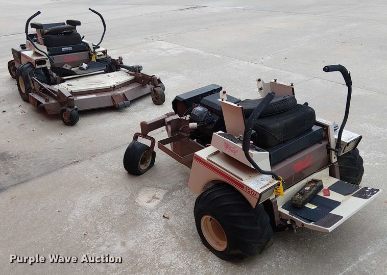 image for item DU3596 (2) ZTR lawn mowers