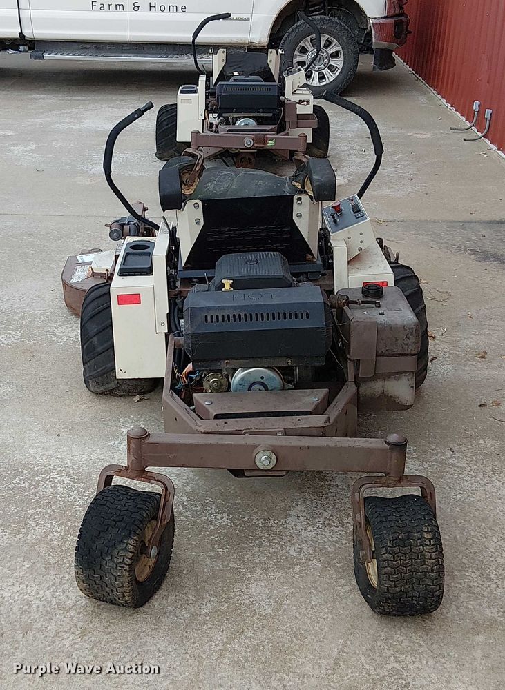 image for item DU3596 (2) ZTR lawn mowers