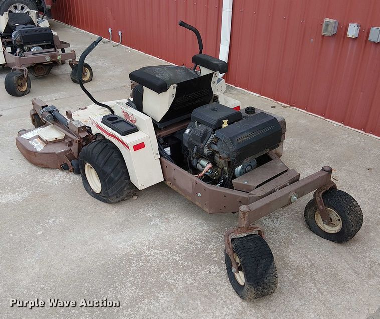 image for item DU3596 (2) ZTR lawn mowers