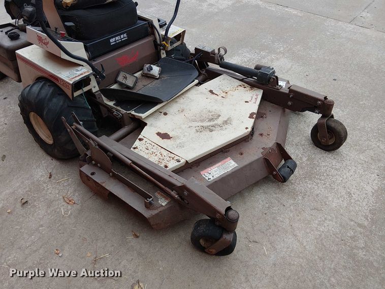 image for item DU3596 (2) ZTR lawn mowers