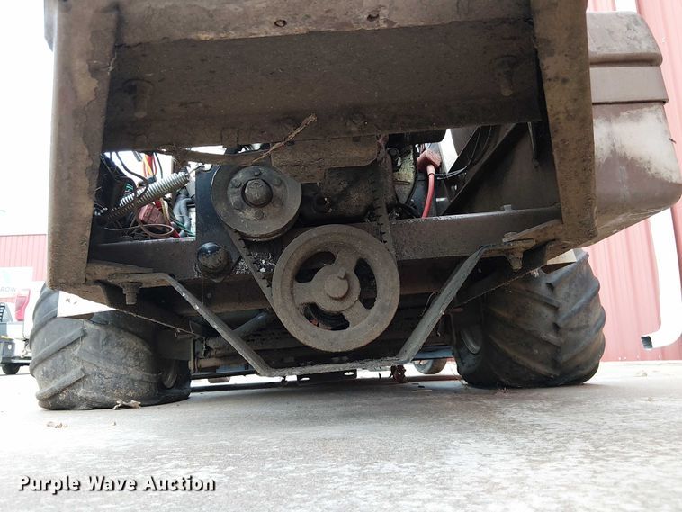 image for item DU3596 (2) ZTR lawn mowers