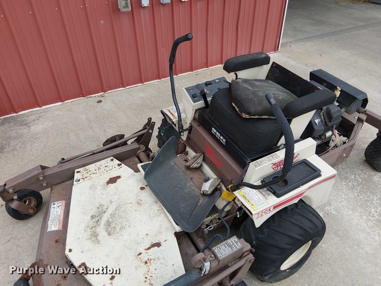 image for item DU3596 (2) ZTR lawn mowers