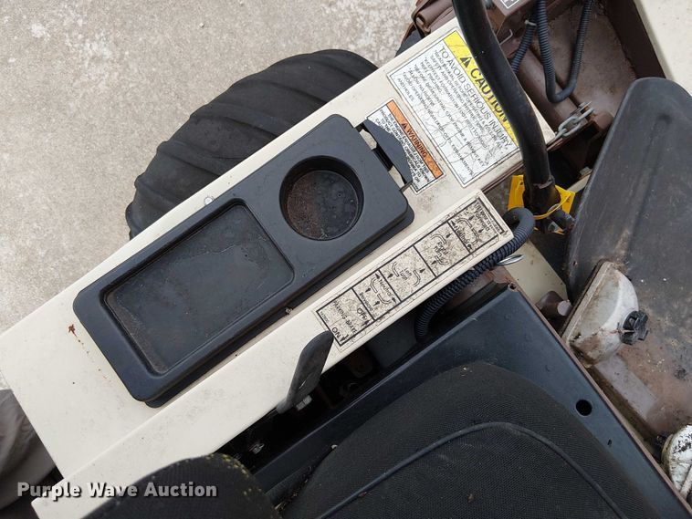 image for item DU3596 (2) ZTR lawn mowers