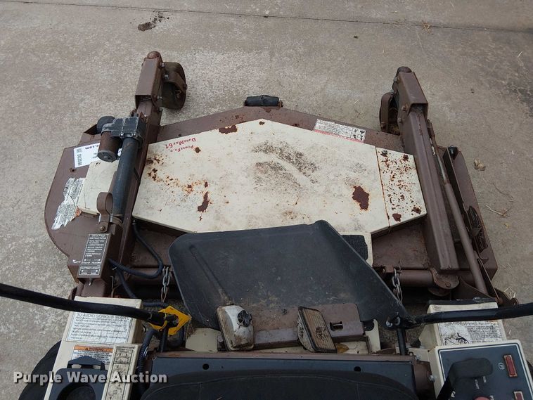 image for item DU3596 (2) ZTR lawn mowers