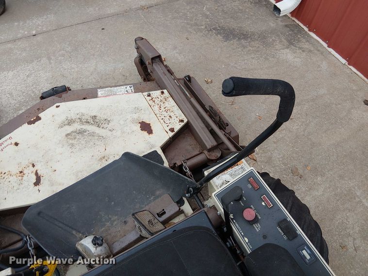 image for item DU3596 (2) ZTR lawn mowers