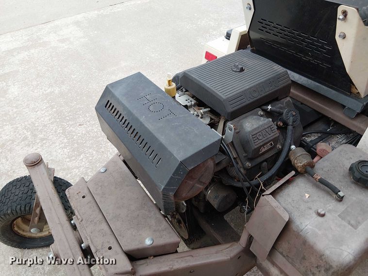 image for item DU3596 (2) ZTR lawn mowers