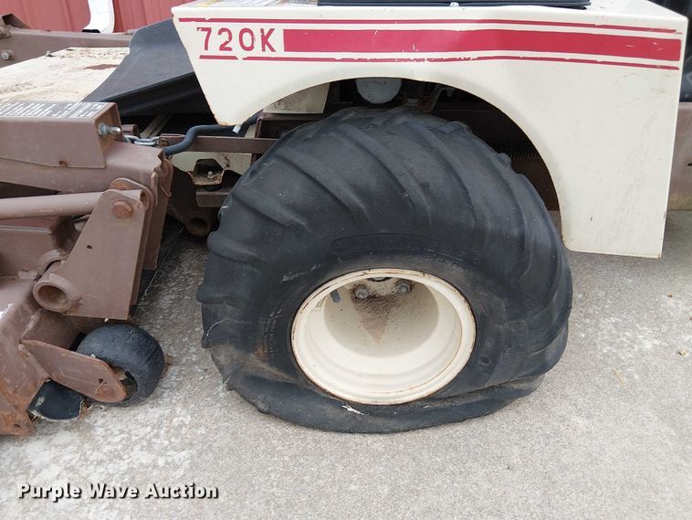 image for item DU3596 (2) ZTR lawn mowers