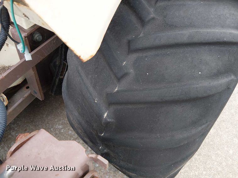 image for item DU3596 (2) ZTR lawn mowers