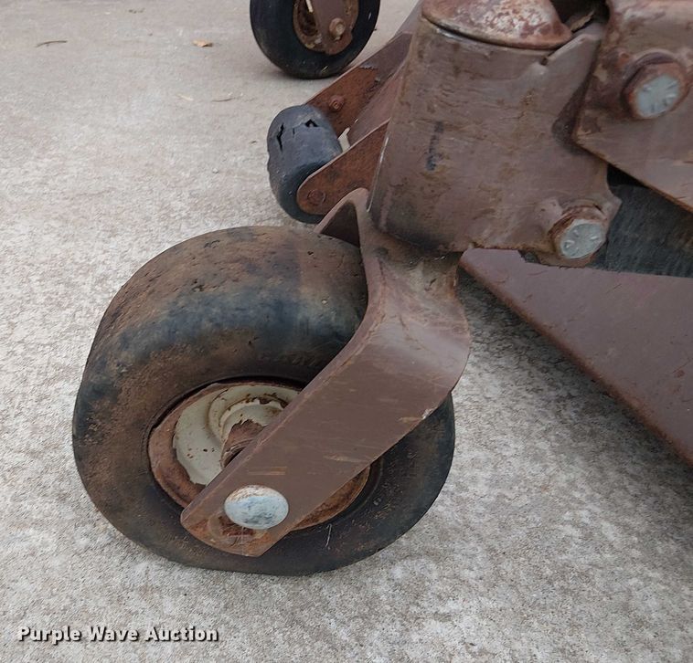 image for item DU3596 (2) ZTR lawn mowers