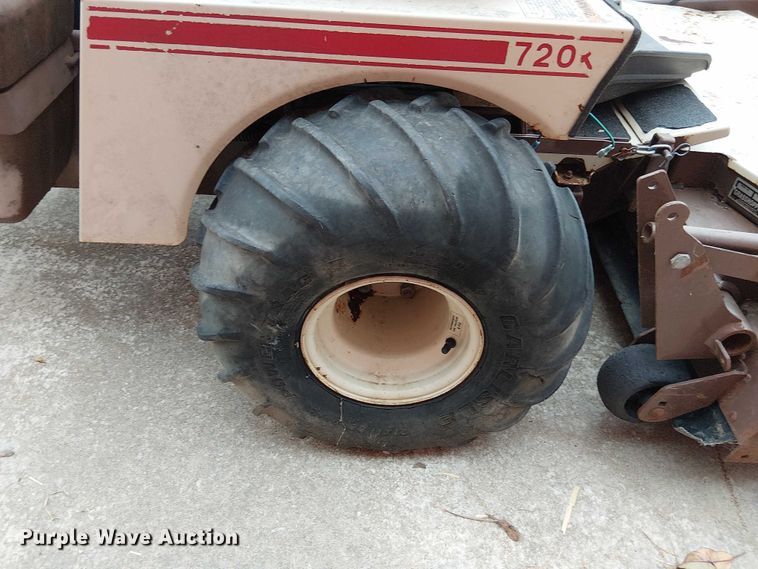 image for item DU3596 (2) ZTR lawn mowers