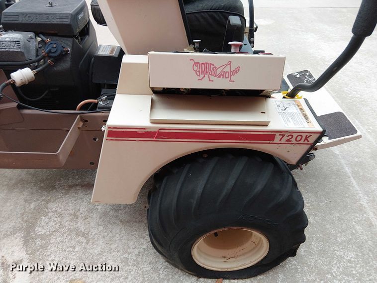 image for item DU3596 (2) ZTR lawn mowers