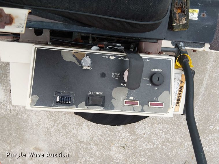 image for item DU3596 (2) ZTR lawn mowers