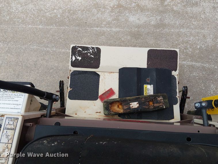 image for item DU3596 (2) ZTR lawn mowers