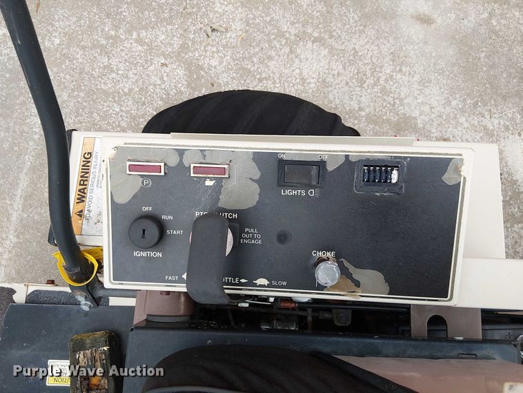 image for item DU3596 (2) ZTR lawn mowers