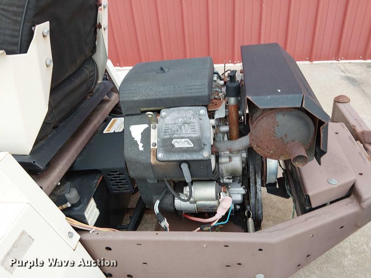 image for item DU3596 (2) ZTR lawn mowers