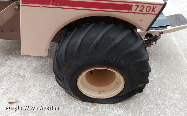 image for item DU3596 (2) ZTR lawn mowers