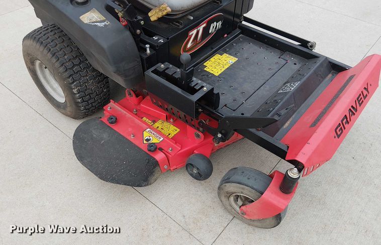 image for item DU3599 Gravely ZT 42XL ZTR lawn mower