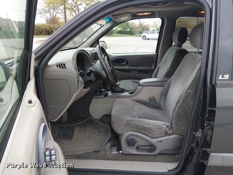 image for item DU3601 2003 Chevrolet TrailBlazer LS SUV