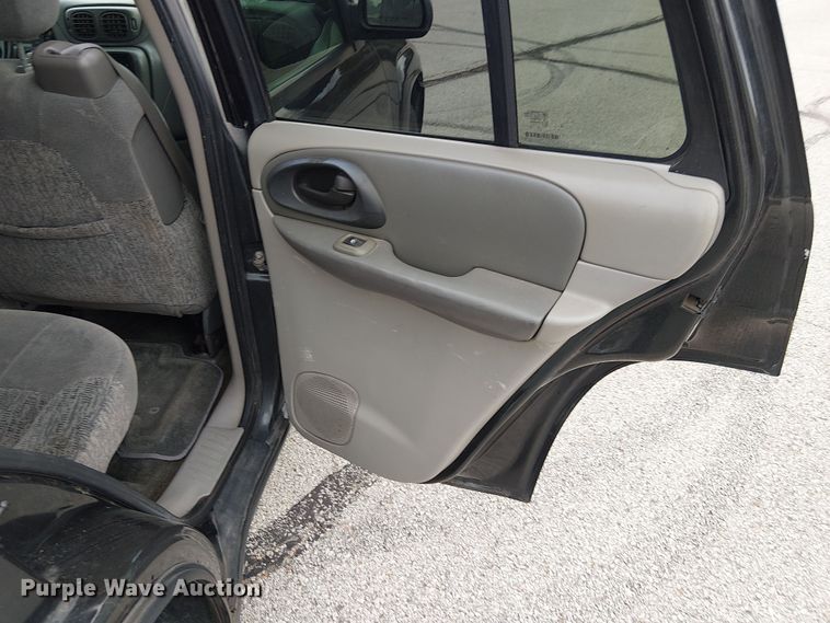 image for item DU3601 2003 Chevrolet TrailBlazer LS SUV