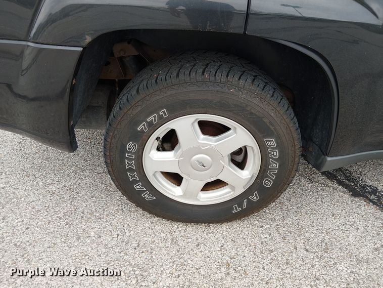 image for item DU3601 2003 Chevrolet TrailBlazer LS SUV