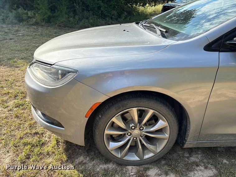 image for item DV5003 2015 Chrysler 200 S 