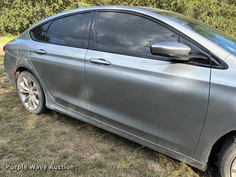 image for item DV5003 2015 Chrysler 200 S 