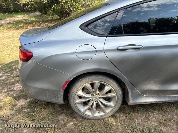 image for item DV5003 2015 Chrysler 200 S 