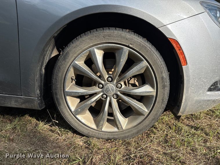 image for item DV5003 2015 Chrysler 200 S 