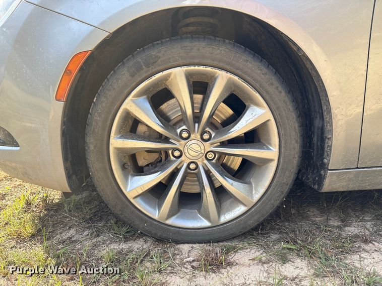 image for item DV5003 2015 Chrysler 200 S 