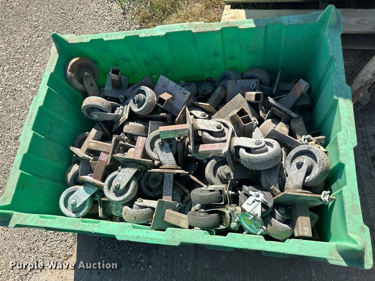 image for item DW4257 Approximately (25) 5